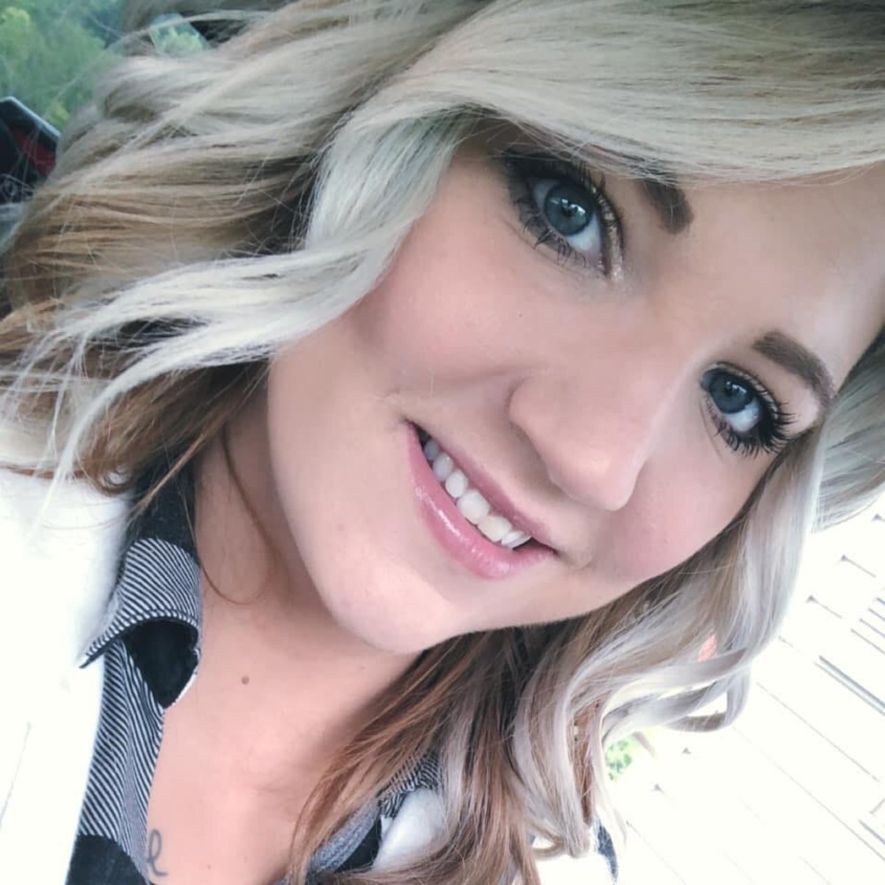 Meet your Posher, Melissa